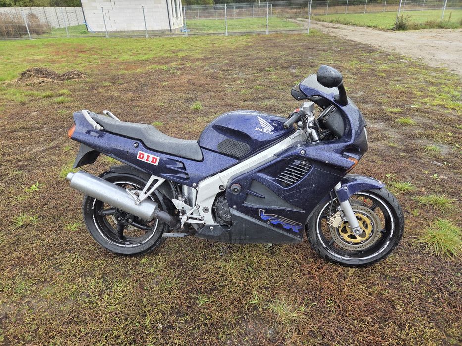 Honda vfr 750 rok 1994 sprowadzony zarejestrowany
