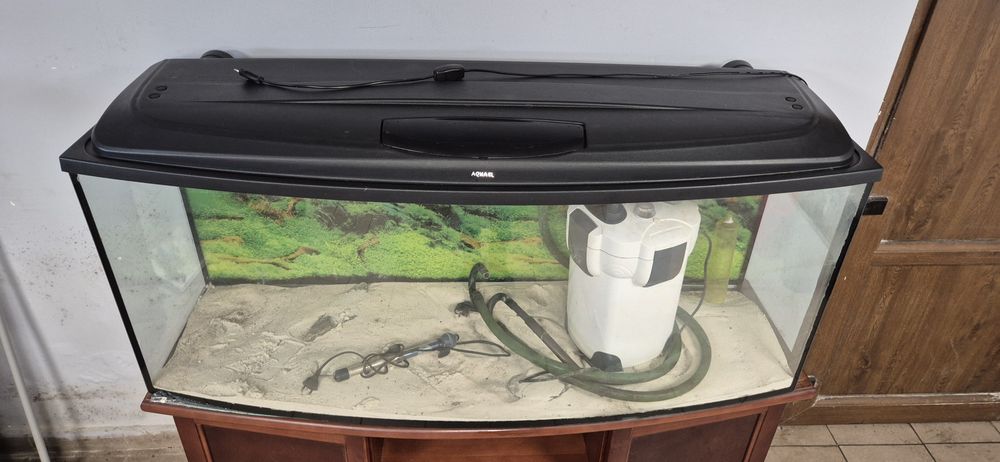 Akwarium z podstawą