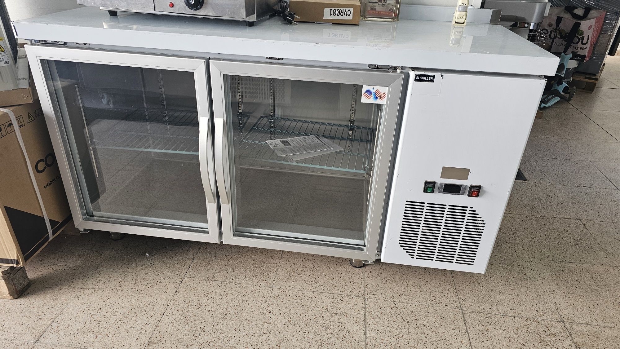 Bancada refrigerada porta vidro