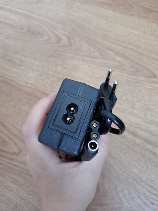 Зарядка до електросамокату Xiaomi M365