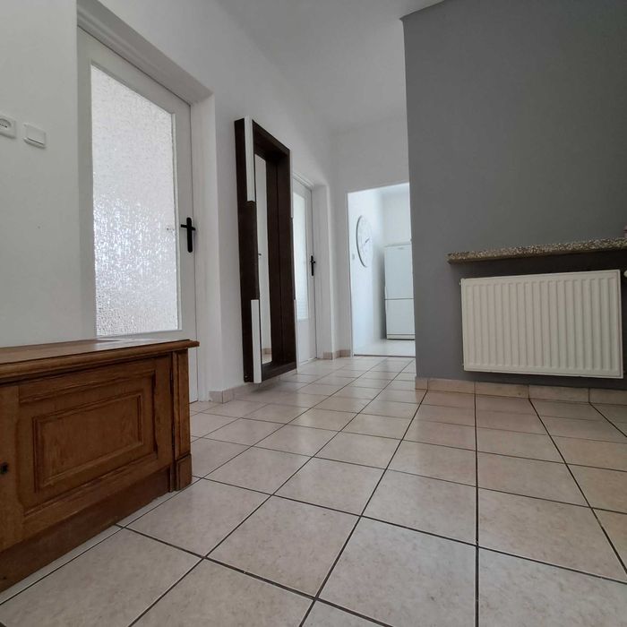 Niezależne mieszkanie w domu wielorodzinnym