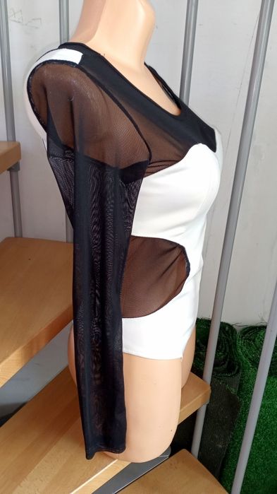 Body z długim rękawem siatka czarno białe modelujące 38