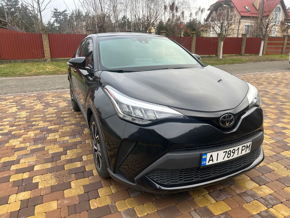 Автомобiль toyota chr 2020