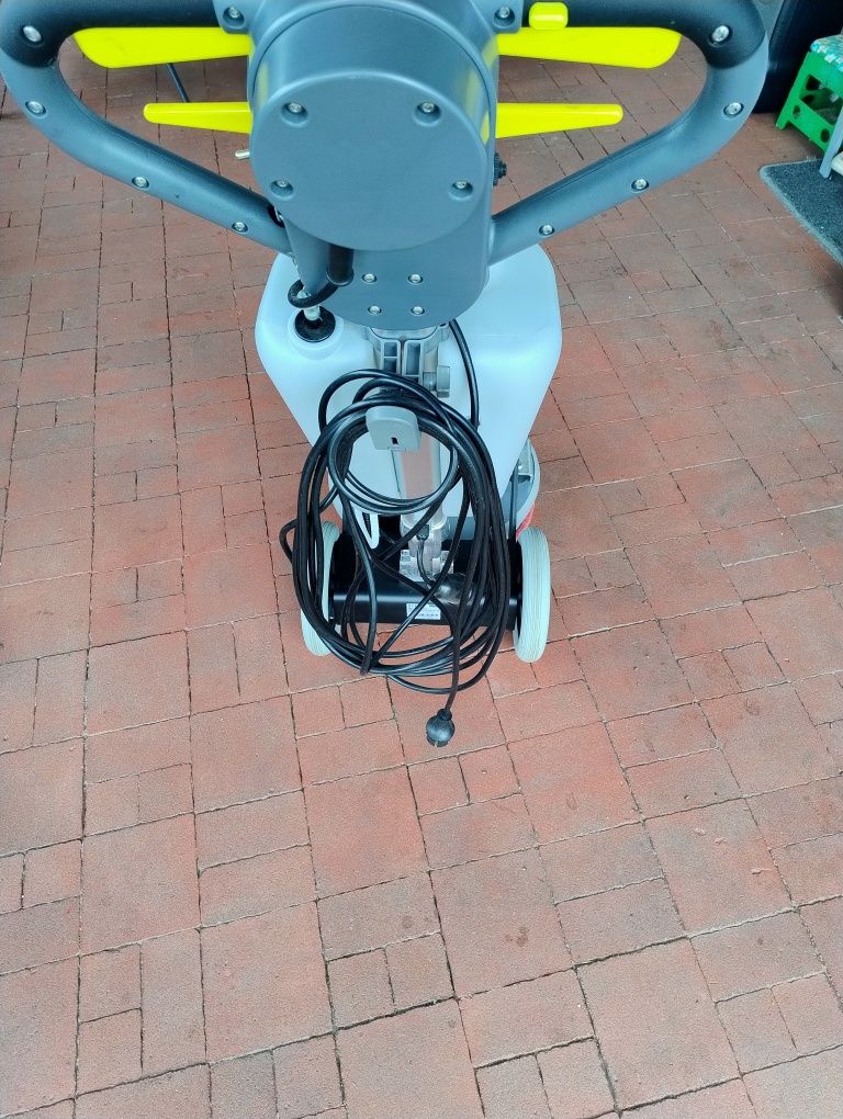 Szorowarka Karcher HDS 43/Orbital C  praktycznie Nowa