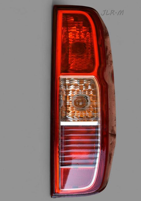 Nissan Navara D40 Lampy tylne 220 - 16467