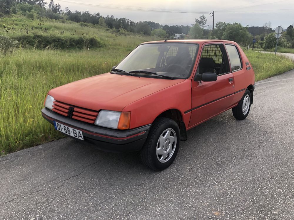 Peugeot 205 XAD comercial