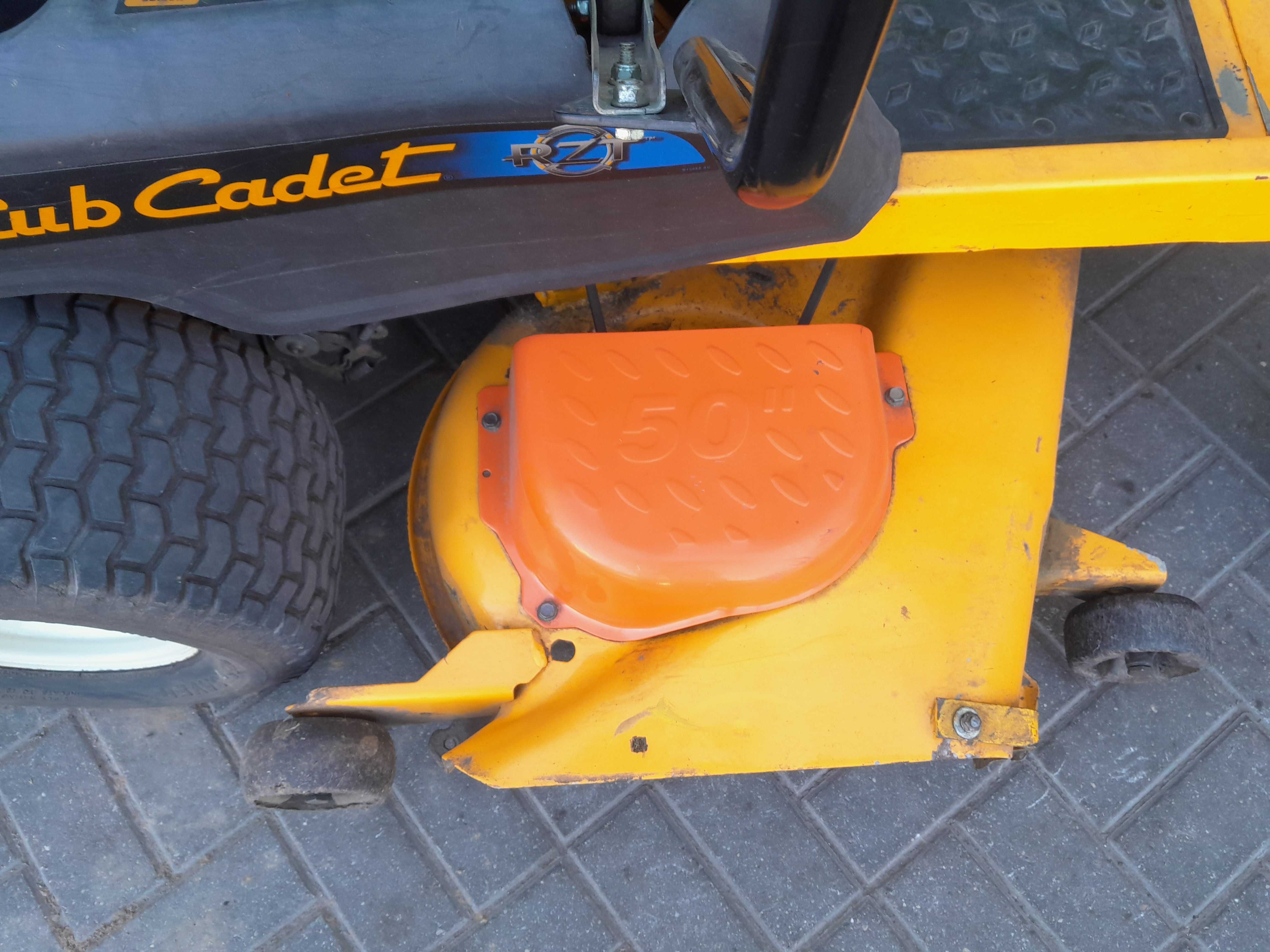 Kosiarka zero turn Cub Cadet Kawasaki 22 KM