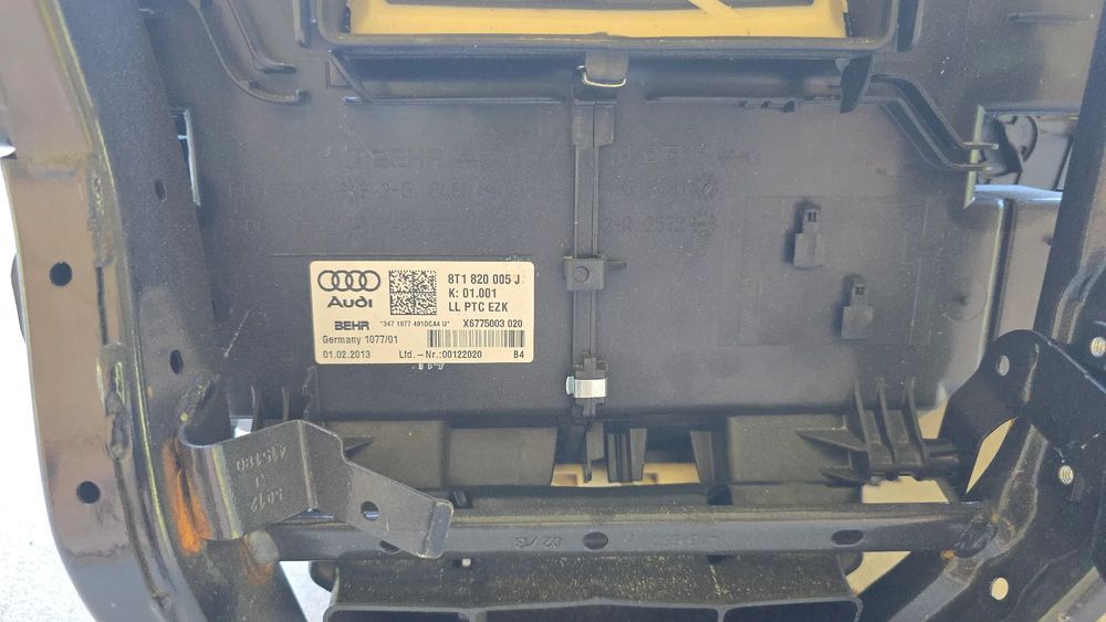 audi a4 s4 b8 8k nagrzewnica komplet 8t1820005j