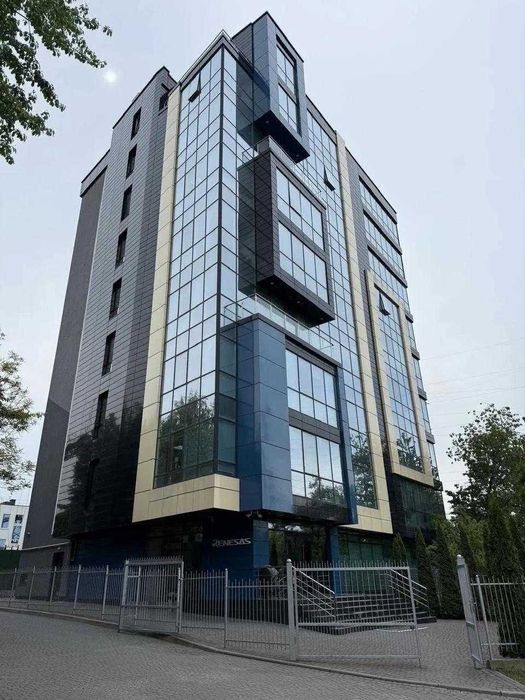 Оренда офісного приміщення на вул. Кам'янецька