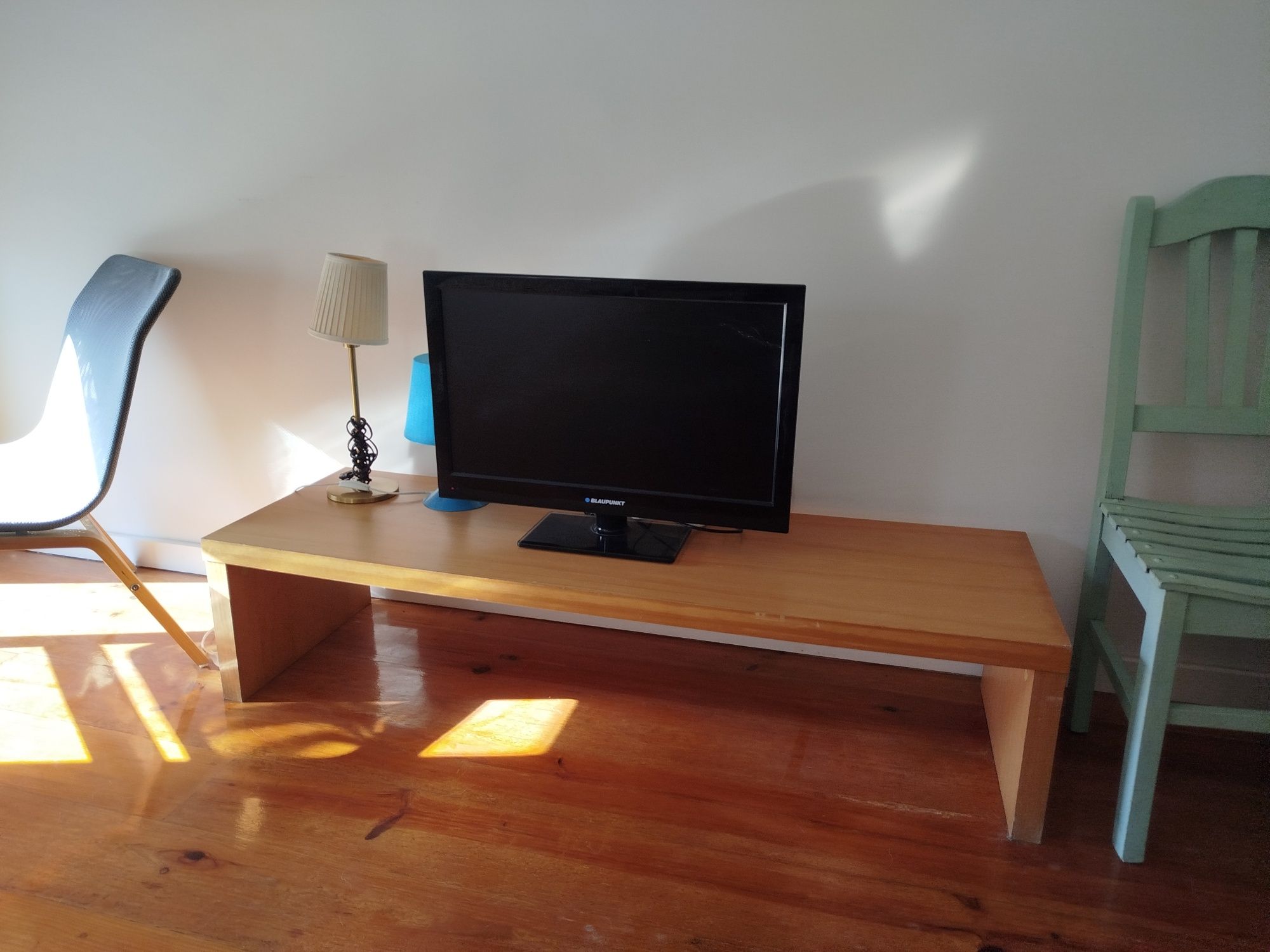 Mesa TV madeira maciça