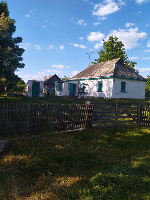Продається хата не дорого