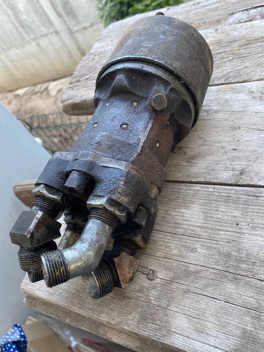 Насос дозатор (б\у) для тракторов и с/х, дорожной самоходной техники