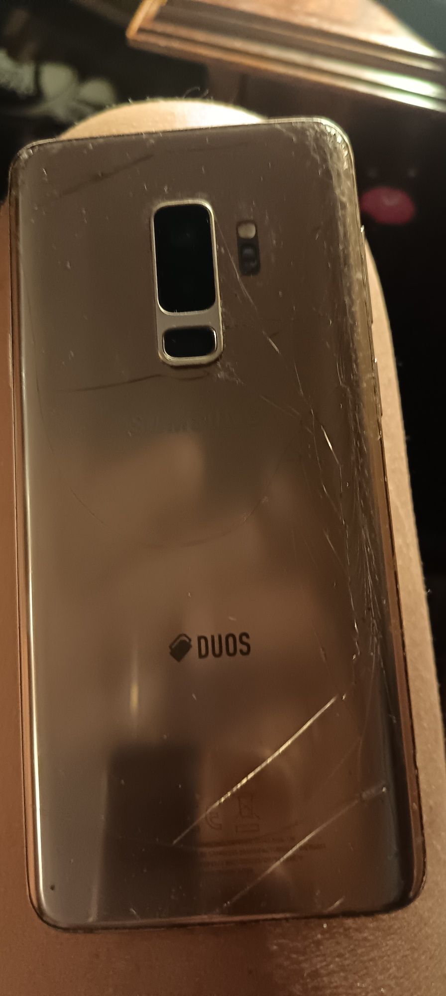Vendo s9plus tá partido mas a funcionar