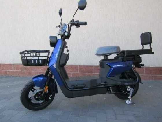 Электроскутер Crosser-мощный и надёжный партнёр для поездок 1000W 24Ah