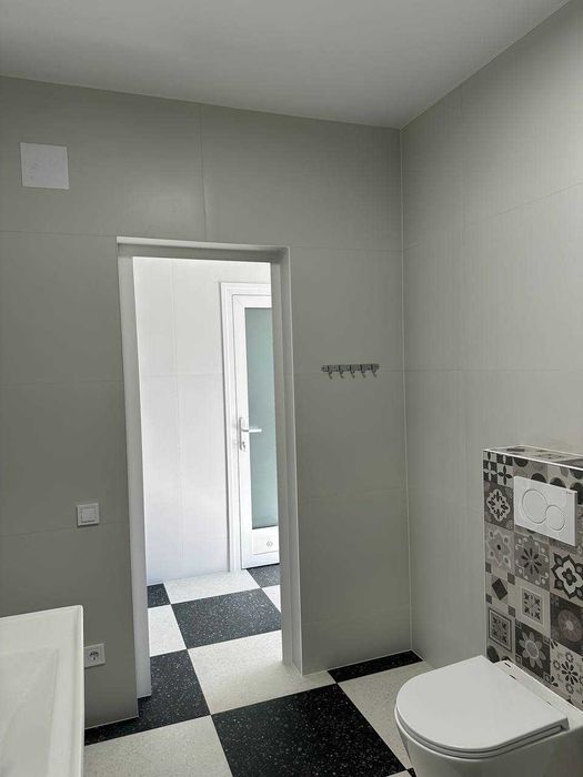 Однокімнатна квартира. 1 поверх + власний дворик в ЖК "Веселка"