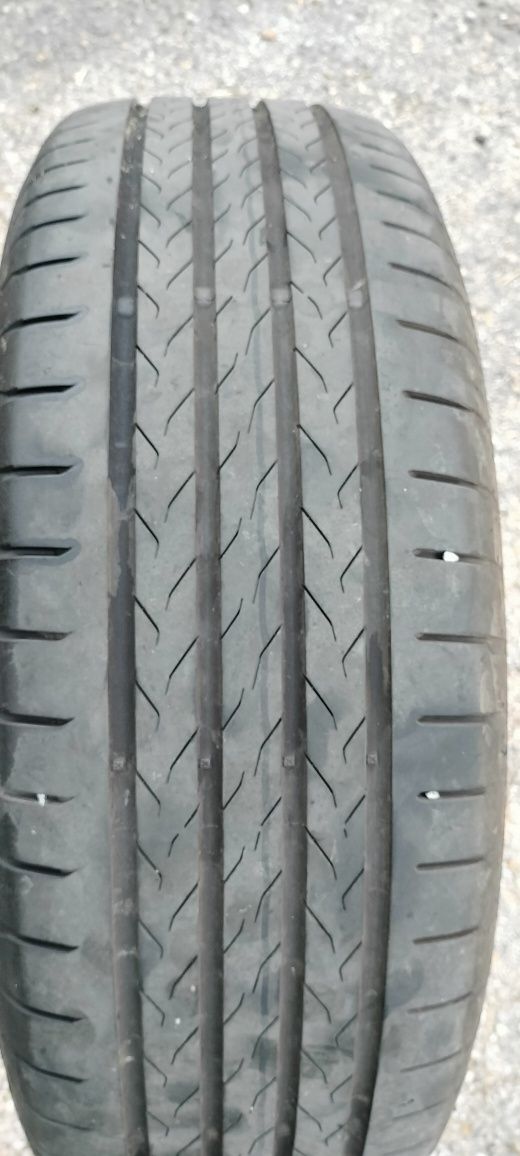Pneu continental 215/60 R17