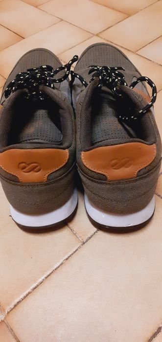 Sapatos casual número 41