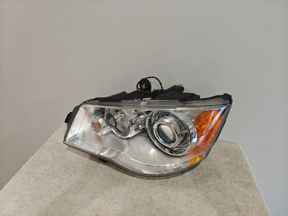 Lampa Lewy Przód Xenon Chrysler Voyager V Generacji EUROPA