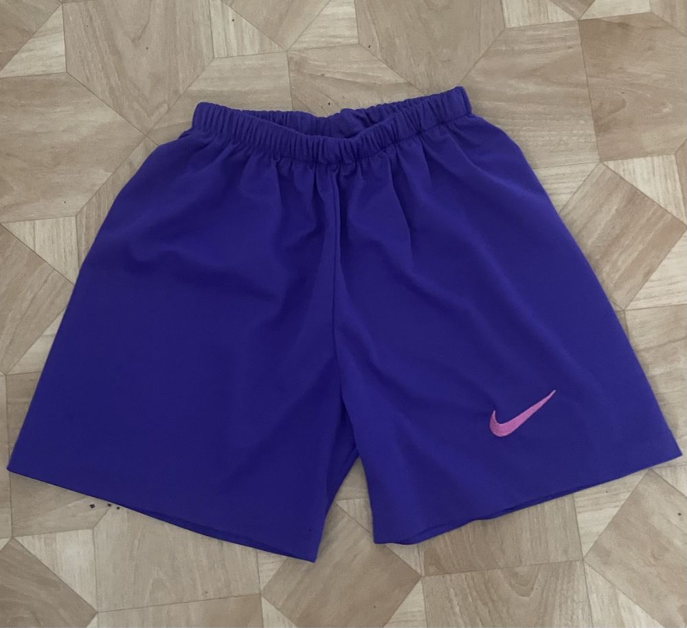 Spodenki chłopięce nike FCB XS