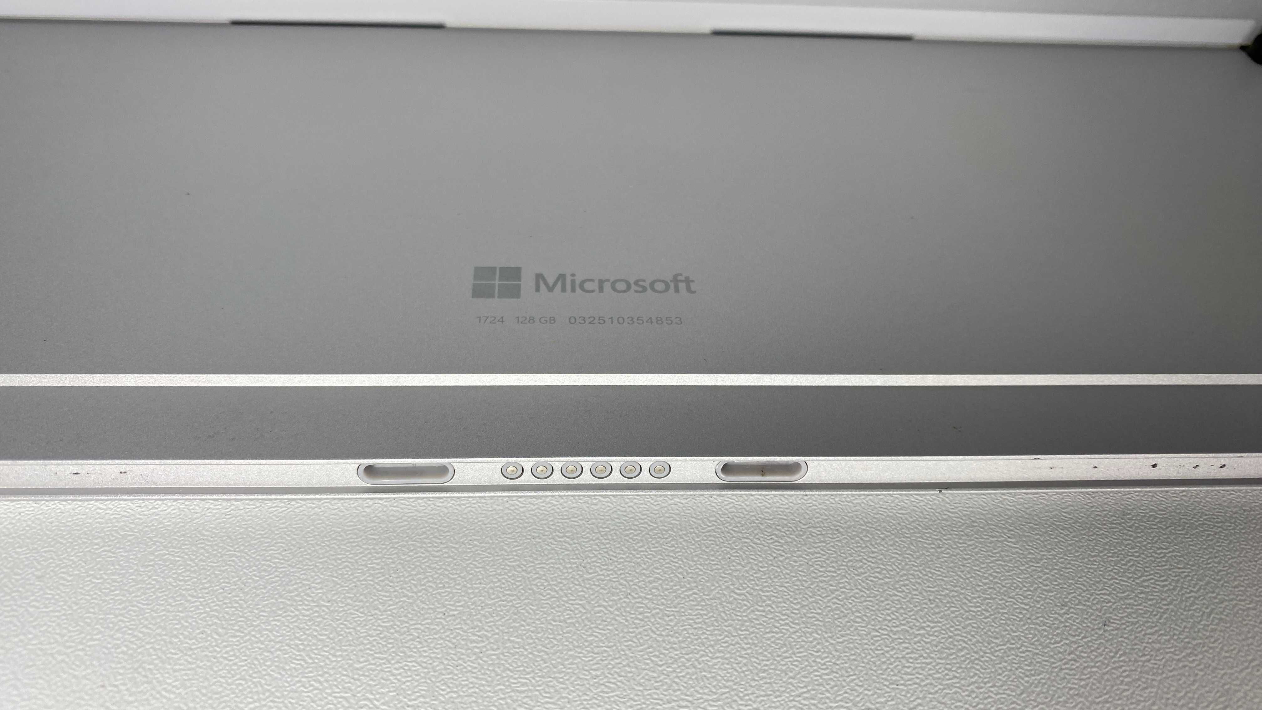 Планшет Microsoft Surface Pro 4 1724  12,3" RAM 4GB 128GB