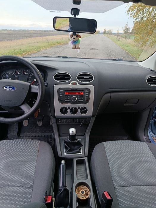 Продам FORD FOCUS 2005