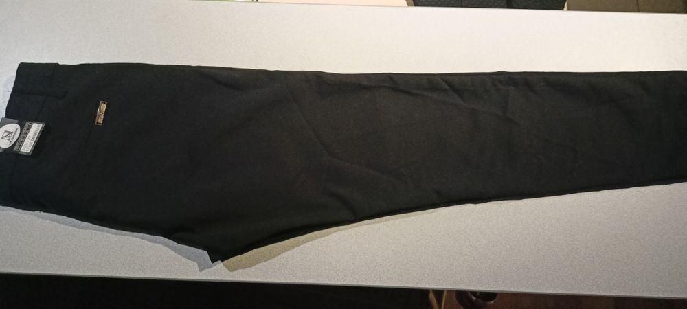 Spodnie 3/4 eleganckie Czarne