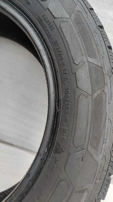 Opona Zimowa 215/60/17C Continental VanContactWinter 7,5mm 2023r