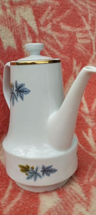 Dzbanek do herbaty kawy Chodzież sygnowany stan bardzo dobry
