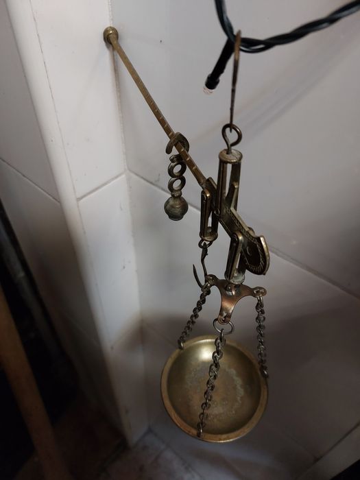 Antiga balança Romana em latão, rara