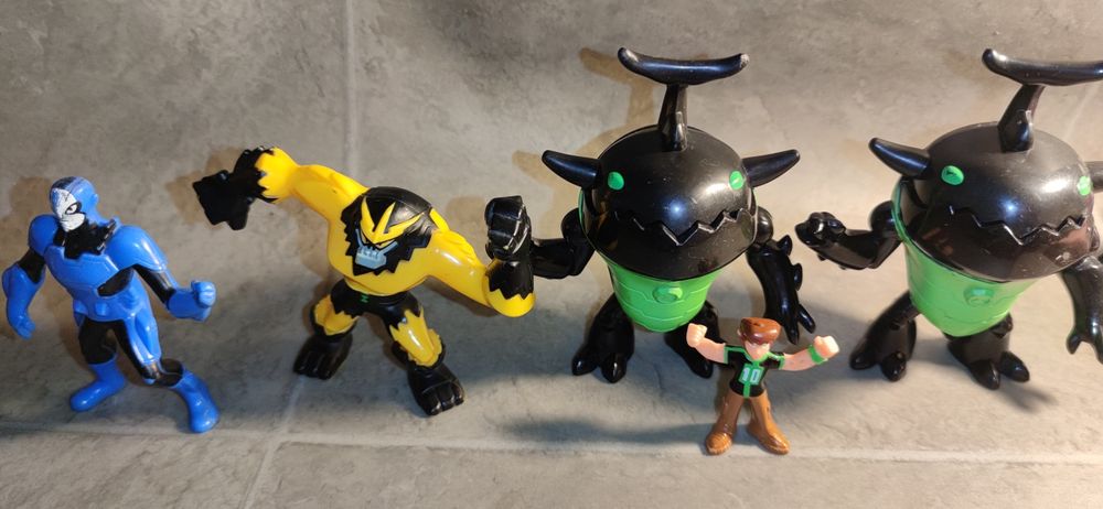 Герої мультфільму Бен Тен та інші