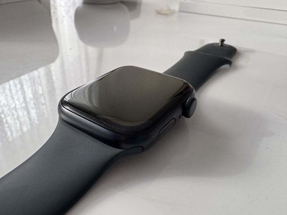 Apple watch SE 2 generacji 44 mm kondycja 100 %