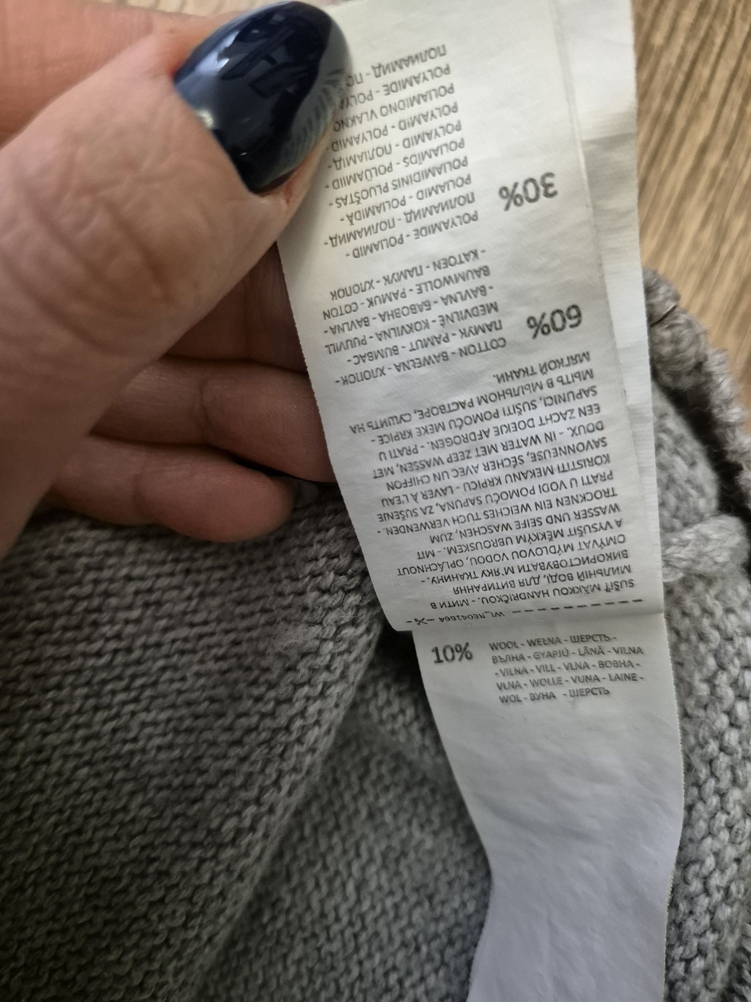 Męski sweter z dodatkiem wełny