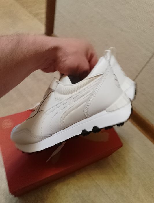 Кросівки  39 розмір оригінал