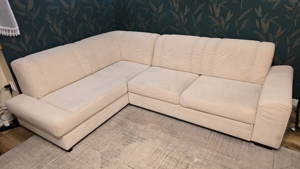 Narożnik do salonu w dobrym stanie polska produkcja