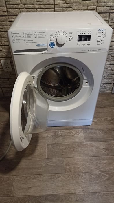 Продам Стиральну машину INDESIT