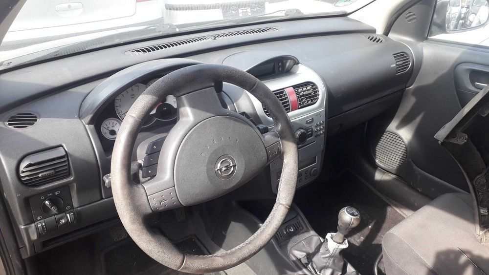 Temos para peças Opel Corsa C Gasolina