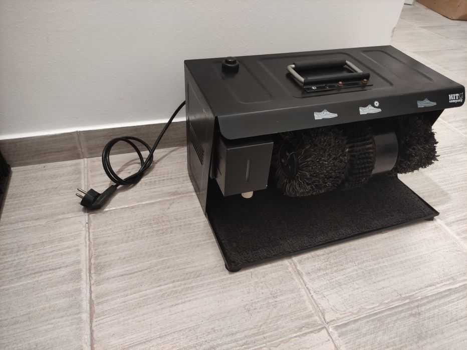 Máquina engraxar sapatos