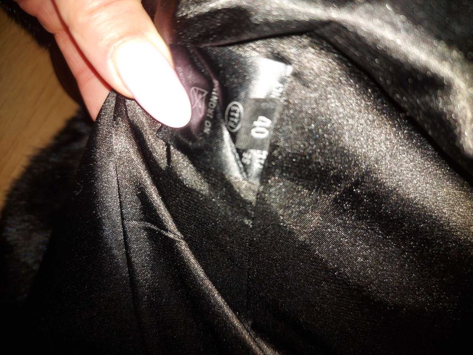 Норкова шуба. Чорний колір. 100 см довжина.