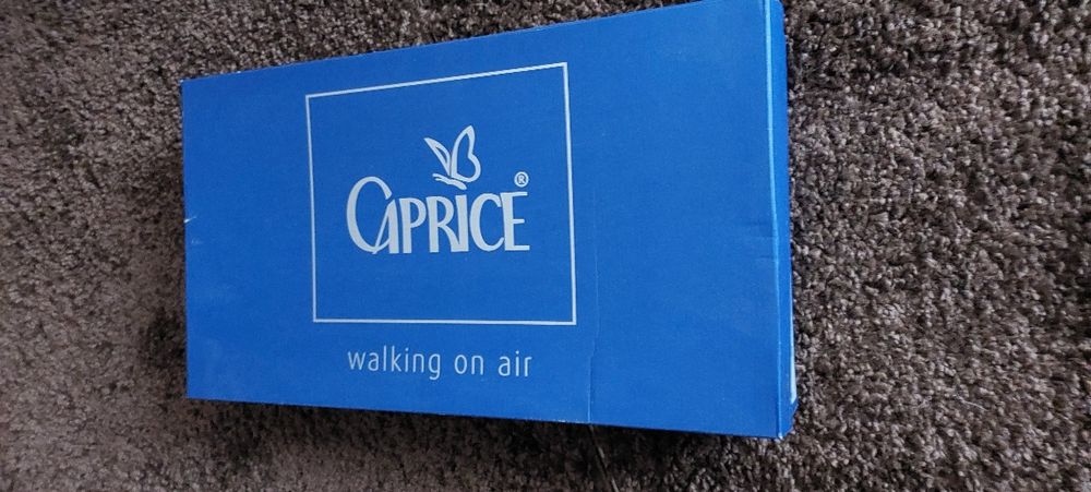 Botas Caprice para mulher