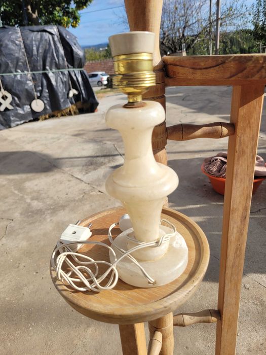 Candeeiros em vidro branco