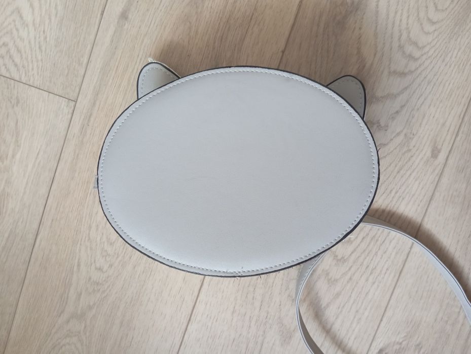 Torebka kotek z cekinami