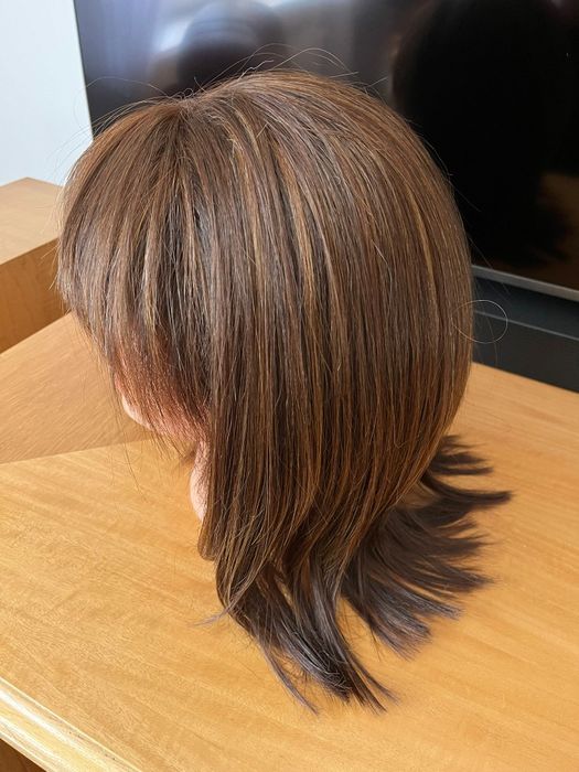 Peruka medyczna, włosy syntetyczne w połączeniu z naturalnymi