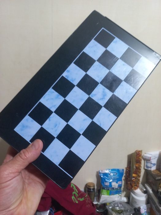 Шахматы  нарды в отличном состоянии