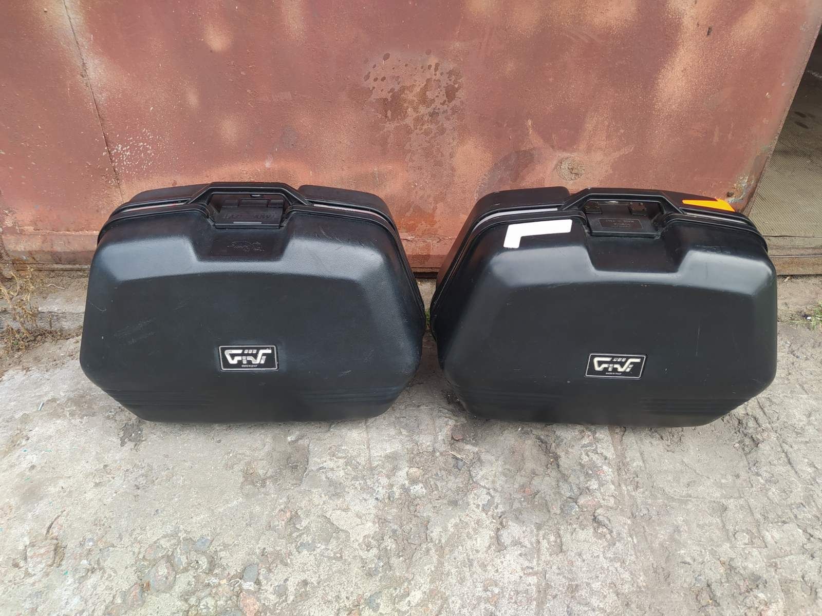 Кофри GIVI x2 (Бокові)