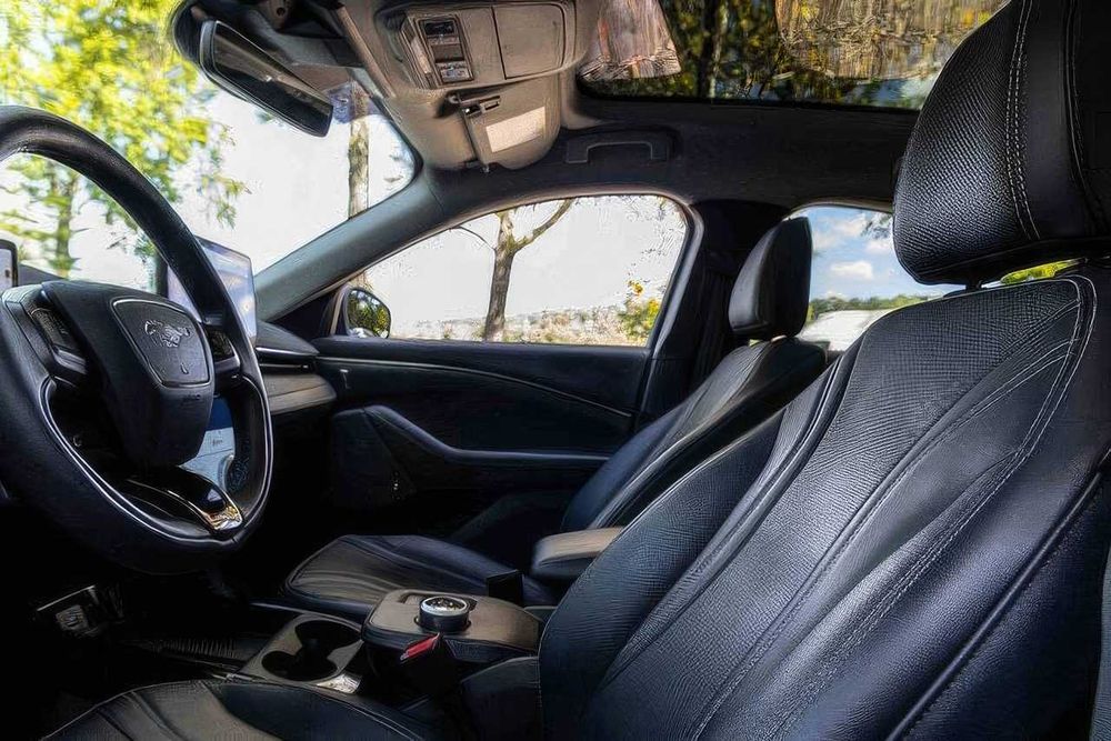 Ford Mustang Mach-E Premium      2021