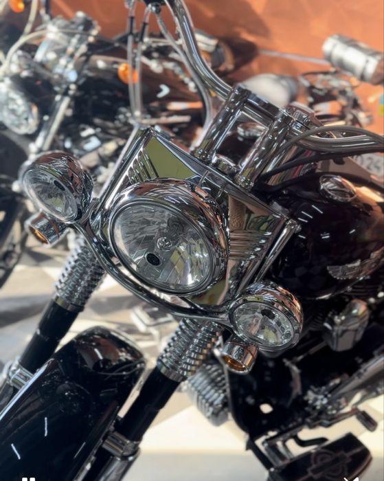 Руль +стойки Harley Davidson , 25мм