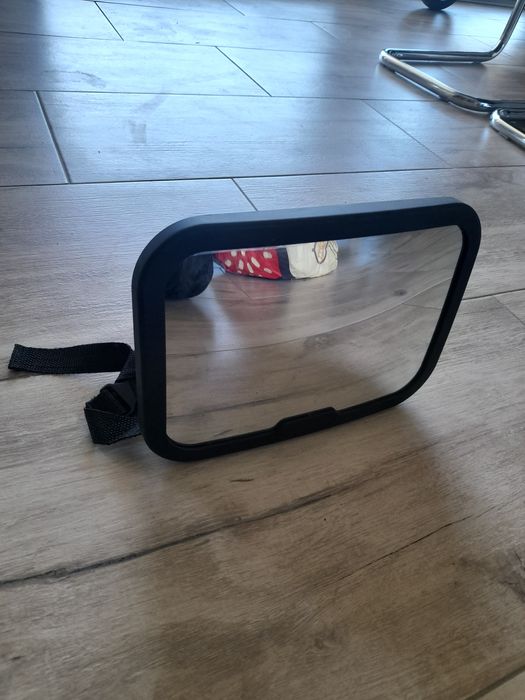 Lusterko obserwacyjne dla dziecka do samochodu