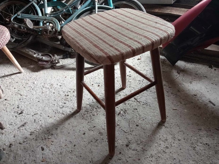 Stare Drewniane Krzesło Taboret Aga Jar Patyczak Thonet PRL