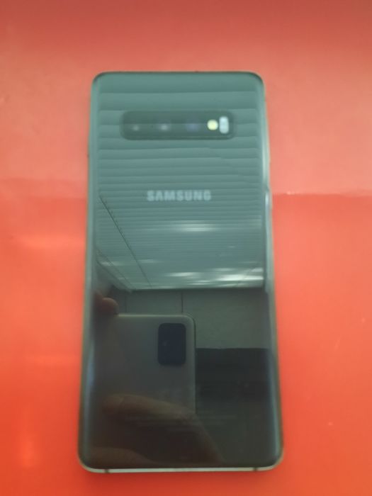 Samsung galaxy S10 8/128