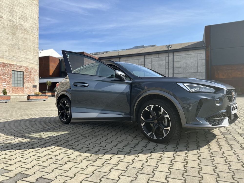 Wypożyczalnia samochodów  Cupra FORMENTOR Promocja wynajem